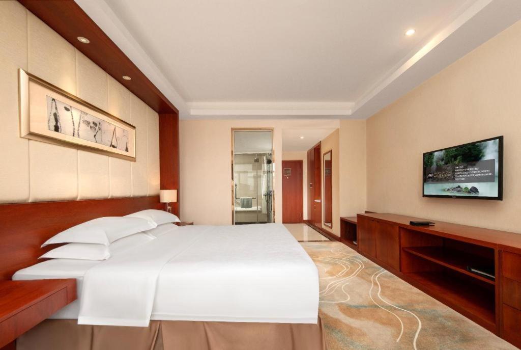 Grand Metropark Hotel Shangqiu Exterior photo