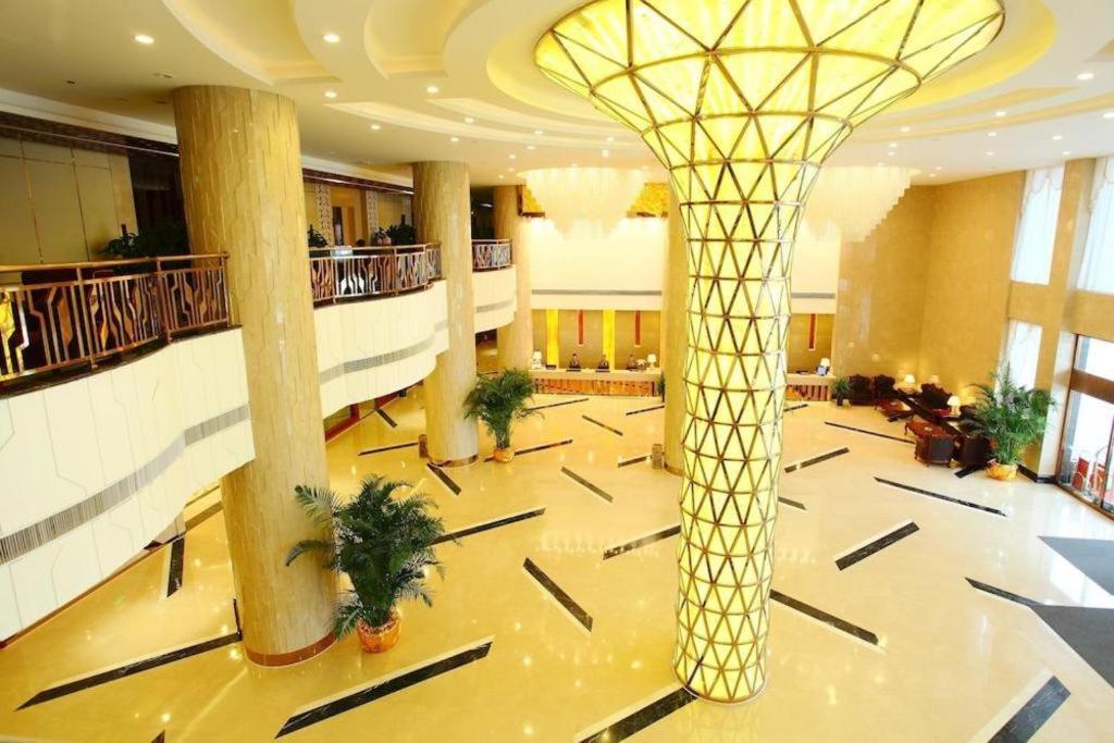 Grand Metropark Hotel Shangqiu Exterior photo